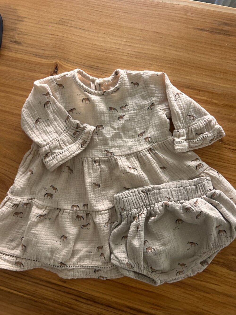 Quincy Mae Bell Sleeve Dress | Horses size 12-18M